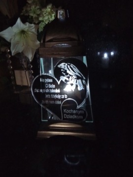 Свеча с гравировкой: ДЕНЬ БАБУШКИ, ДЕНЬ ДЕДУШИ