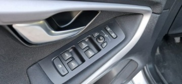 Volvo V40 II Hatchback Facelifting 2.0 D2 120KM 2019 Volvo V40 D2 Momentum, zdjęcie 19