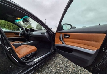 BMW Seria 3 E90-91-92-93 Touring E91 2.0 318d 143KM 2010 BMW Seria 3 2,0 143 KM M-Pakiet Nowy Rozrzad Kamera PDC Xenon Navi, zdjęcie 11