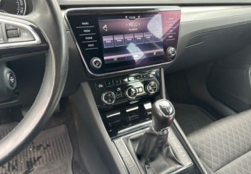 Skoda Superb III Liftback Facelifting 1.5 TSI 150KM 2019 Skoda Superb Style 1.5 Benzyna 150KM, zdjęcie 6