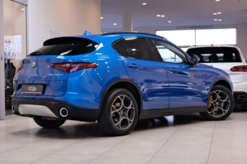 Alfa Romeo Stelvio SUV 2.2 JtdM-2 210KM 2017 Alfa Romeo Stelvio 2.1 Diesel 210KM, zdjęcie 13