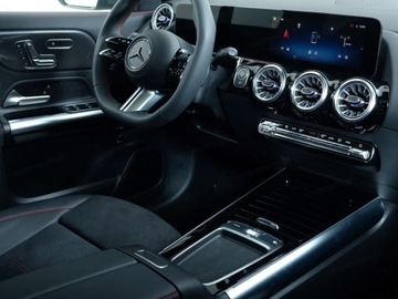 Mercedes GLA II Off-roader Facelifting 2.0 220 190KM 2025 MERCEDES-BENZ GLA 220 4-Matic AMG Line 2.0 190KM, zdjęcie 7