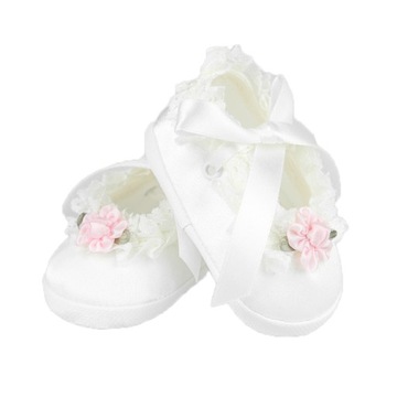 ECRU BUTY NA CHRZCINY Z RÓŻOWYM KWIATKIEM Z PRZODU WIĄZANE PRZEWIEWNE 13 CM