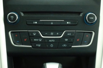 Ford Mondeo V Kombi 2.0 TDCi 150KM 2016 Ford Mondeo 2.0 TDCI, Automat, Navi, Klima, zdjęcie 11