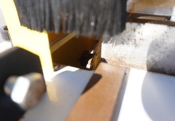 ФРЕЗЕРНЫЙ СТАНОК ДЛЯ ЗАГРУГЛЕНИЯ, УГЛОВ, ОТРЕЗАНИЯ ИЗЛИШНЕГО КЛЕЯ