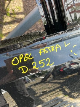 DVEŘE ZADNÍ PRAVÉ OPEL ASTRA L VI KOMBI PRAVÝ