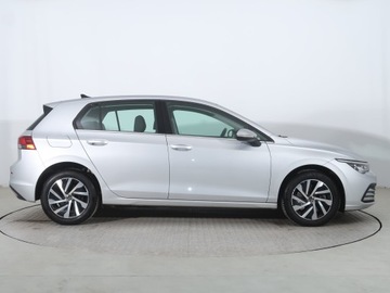 Volkswagen Golf VIII Hatchback Plug-In-Hybrid 1.4 TSI 204KM 2022 VW Golf 1.4 TSI eHybrid, Salon Polska, zdjęcie 5