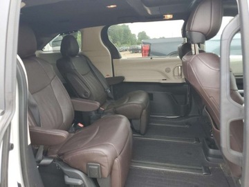 Toyota Sienna III 2024 Toyota Sienna Limited 2024 2.5l 2.5 Hybryda 245KM, zdjęcie 11