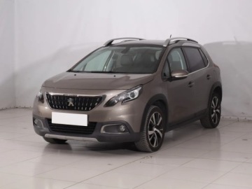 Peugeot 2008 I SUV Facelifting 1.2 PureTech 130KM 2016 Peugeot 2008 1.2 PureTech, Salon Polska, zdjęcie 1