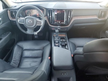 Volvo XC60 II 2021 Volvo XC 60 T5 Moemntum 2021 2.0l 2.0 Benzyna 250KM, zdjęcie 8