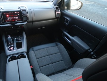 Citroen C5 Aircross SUV 1.6 PureTech 181KM 2019 Citroen C5 Aircross PureTech 180, Salon Polska, zdjęcie 7