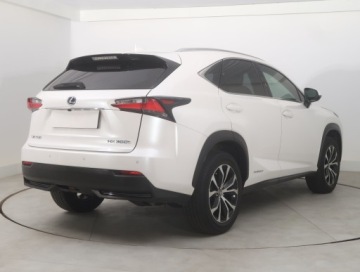 Lexus NX I SUV 300h 197KM 2017 Lexus NX 300h, Salon Polska, Serwis ASO, 4X4, zdjęcie 4
