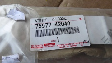 NÁLEPKA OSOBNÍ STRÁŽCE 75977-42040 TOYOTA RAV4 IV NOVÁ