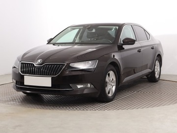 Skoda Superb II Sedan Facelifting 1.4 TSI 125KM 2015 Skoda Superb 1.4 TSI, Salon Polska, Xenon, zdjęcie 1