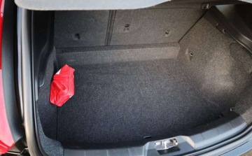 Volvo V40 II 2019 Volvo V40 Volvo V40 T2 Linje Svart 2.0 Benzyna 122KM, zdjęcie 28