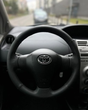 Toyota Yaris II Hatchback 5d 1.0 VVT-i 69KM 2007 Toyota Yaris Salon PL Klima Super stan Polska Warszawa Benzyna 69KM, zdjęcie 23