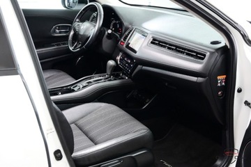 Honda HR-V II SUV 1.5 i-VTEC 130KM 2017 Honda HR-V 1.5 16V Executive FullLED Navi Pano.Pol Skora Kamera As.Pasa Ke, zdjęcie 8