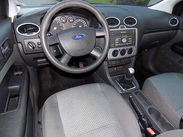Ford Focus II Hatchback 5d 1.6 Duratec 100KM 2006 FORD FOCUS 1,6 16V LIFT 147 TYŚ. KM, zdjęcie 12