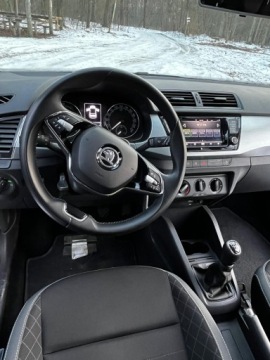 Skoda Fabia III Hatchback Facelifting 1.0 TSI 110KM 2021 Skoda Fabia III lift 2021 1.0 TSI Ambition 110KM, zdjęcie 21