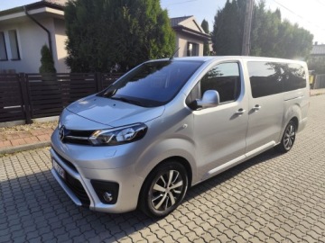 Toyota Proace II 2019 Toyota Proace Family Comfort 8-osobowa 1.5 Diesel 120KM 2019r, zdjęcie 2
