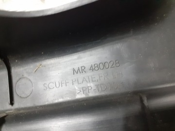 LIŠTA PRAHU LEVÝ PŘEDNÍ MITSUBISHI PAJERO PININ