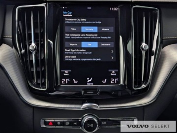Volvo XC60 II Crossover D5 235KM 2020 Volvo XC 60 XC60 R-Design AWD B5D, BLIS, Park Assi, zdjęcie 28