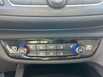 Opel Insignia II Grand Sport 1.6 CDTI  136KM 2018 Opel Insignia LEDY KLIMATYZACJA NAWIGACJA POLSKORY PARKTRONIC GRZANE FOTEL, zdjęcie 9