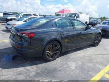 Maserati Ghibli III 2023 Maserati Ghibli Modena 2023 3.0l 3.0 Benzyna 424KM, zdjęcie 2