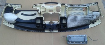 Подушка приборной панели Mercedes W211 E-Class