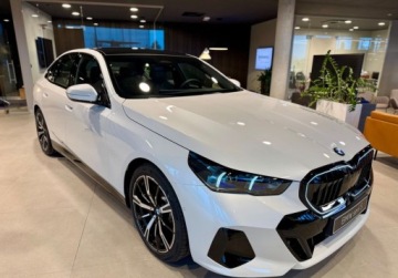 BMW Seria 5 G90-91 Sedan 2.0 20i 208KM 2025 BMW Seria 5 BMW 520i Sedan dostepne od reki 2.0 Hybryda 208KM, zdjęcie 1