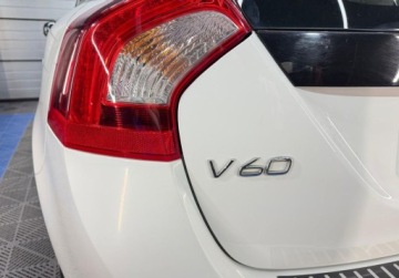 Volvo V60 I Kombi Facelifting 1.5 T3 DRIVE-E 152KM 2017 Volvo V60 Polski salon _ Pierwszy wlasciciel _ 1.5 Benzyna 152KM, zdjęcie 7