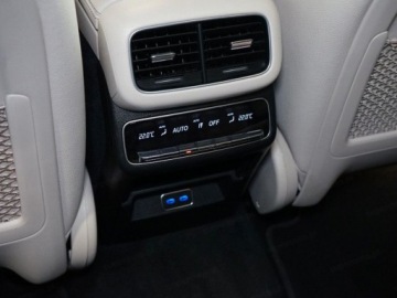 Mercedes GLS X167 SUV Facelifting 3.0 450d 367KM 2026 MERCEDES-BENZ GLS 450 d 4-MATIC AMG Line 3.0 (367KM) 2026, zdjęcie 14