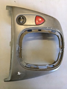 PRZEŁĄCZNIK AWARYJNYCH RAMKA Renault Scenic II