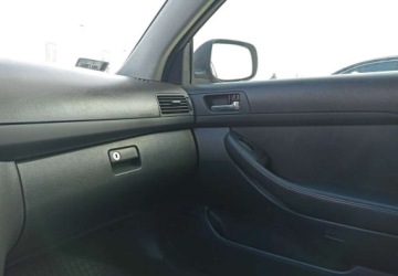 Toyota Avensis II Sedan 2.0 D-4D 126KM 2008 Toyota Avensis Toyota Avensis 2.0 Diesel 126KM, zdjęcie 11