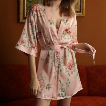 КОМПЛЕКТ ЖЕНСКИЙ АТЛАСНОЕ НОЧНОЕ ОДЕЖДА КРУЖЕВНЫЕ ШОРТЫ БАННЫЙ ХАЛАТ