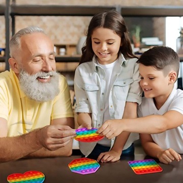 СЕНСОРНАЯ ИГРУШКА КВАДРАТНЫЙ РАДУЖНЫЙ ШАР