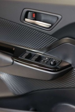 Toyota C-HR I Crossover Facelifting 2.0 Hybrid Dynamic Force 184KM 2023 Toyota C-HR 2.0 Hybrid Style 2.0 Hybryda 184KM, zdjęcie 22