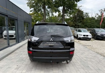 Mitsubishi Outlander II 2.4 MIVEC 170KM 2009 Mitsubishi Outlander Mitsubishi Outlander 2.4 Intense 2.4 Benzyna 170KM, zdjęcie 21