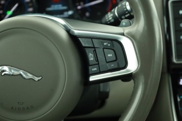 Jaguar XE Sedan 2.0 i4 180KM 2018 Jaguar XE 20d, Salon Polska, Serwis ASO, 177 KM, zdjęcie 17