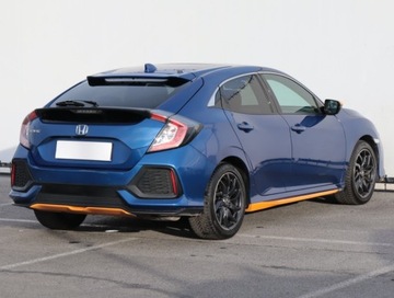 Honda Civic X Hatchback 5d 1.0 VTEC Turbo 129KM 2017 Honda Civic 1.0 VTEC Turbo, Salon Polska, zdjęcie 4