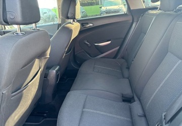 Opel Astra J Sports Tourer 1.7 CDTI ECOTEC 110KM 2012 Opel Astra 2012 r. 1.7 Diesel 110KM, zdjęcie 15