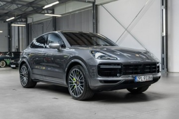 Porsche Cayenne III 2021 Porsche Cayenne Turbo Turbo S E-Hybrid 680KM, zdjęcie 4