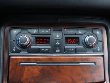 Audi A8 D3 2008 Audi A8 4.2 TDI, 321 KM, 4X4, Automat, Skóra, zdjęcie 17