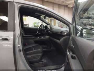 Toyota Sienna III 2025 Toyota Sienna Woodland Edition 2025 2.5 Hybryda 245KM, zdjęcie 10