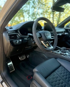 Audi A4 B9 RS4 Avant Facelifting 2.9 TFSI 450KM 2023 Audi RS4 Avant Audi RS4 Avant Avant quattro tiptronic 2.9 Benzyna 450KM, zdjęcie 14