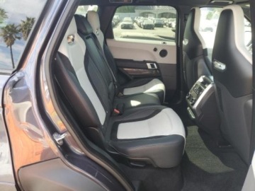 Land Rover Range Rover Sport II SUV Facelifting 5.0L V8 S/C 575KM 2022 Land Rover Range Rover Sport 2022, 5.0L, 4x4, SVR, od ubezpieczalni 5.0, zdjęcie 8