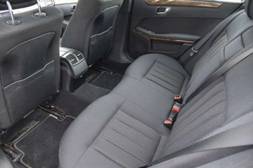 Mercedes Klasa E W212 Limuzyna 200 CGI BlueEFFICIENCY 184KM 2011 Mercedes-Benz Klasa E MERCEDES E200 184KM ELEGANCE 7G-TRONIK Xenon Navi Gw, zdjęcie 35