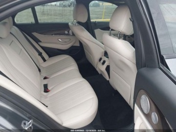 Mercedes Klasa E W213 2019 Mercedes-Benz Klasa E MERCEDES-BENZ E 300 2.0 Benzyna 244KM, zdjęcie 8