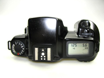 КАМЕРА CANON EOS 1000 FN — корпус