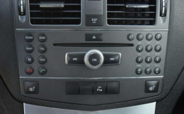 Mercedes Klasa C W204 Limuzyna 1.8 200 CGI BlueEFFICIENCY 184KM 2009 Mercedes-Benz Klasa C 1.8 Kompresor Automat PDC Sprowadzony 1.8 Benzyna, zdjęcie 33